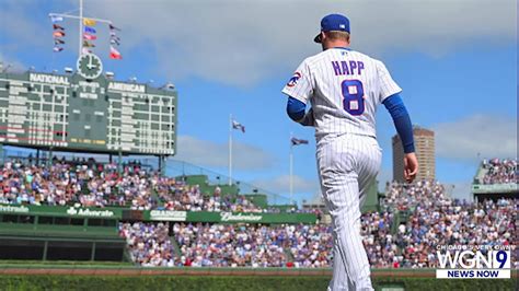 'You don't see a lot of players doing that': Ian Happ showed his appreciation to a Cubs fan at home finale